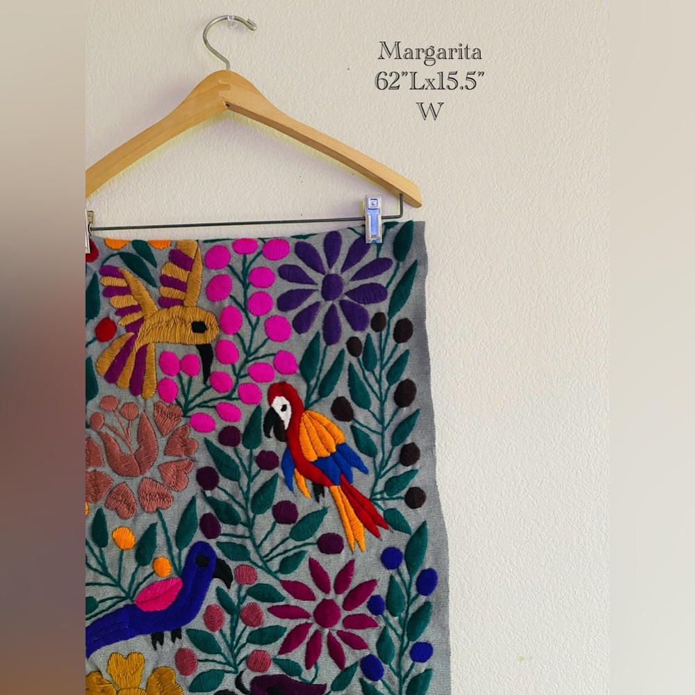Table Runner Handmade In Oaxaca - Picture 3 of 4